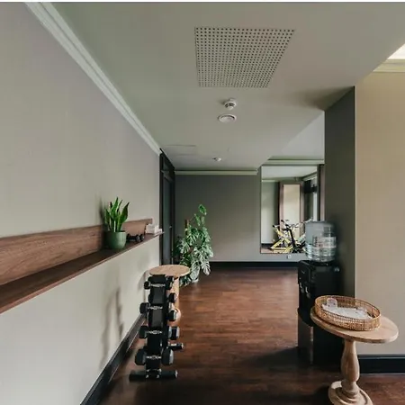 Studio Luxury Modern Apartment