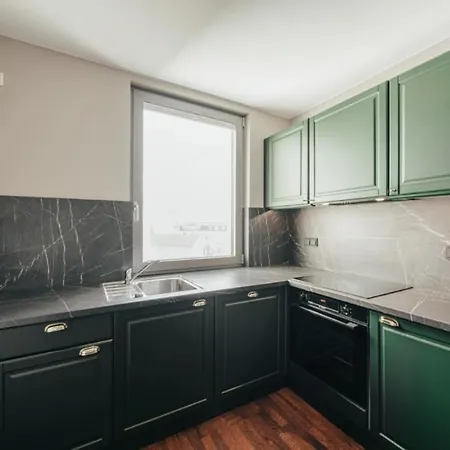 Studio Luxury Modern Apartment