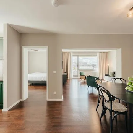 Studio Luxury Modern